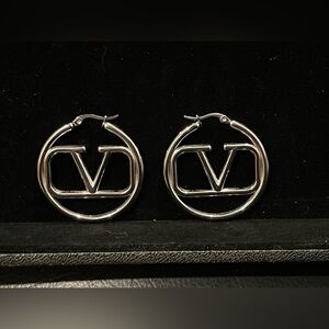 Fashion Jewelry Silver V Logo Hoop Earrings